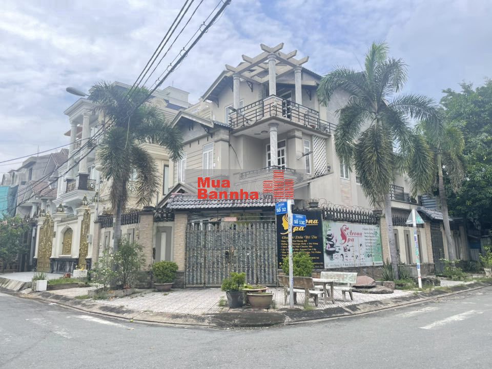 Biệt Thự Góc 2MT Đường 32A Khu Tên Lửa ,Cách AOEN 2 Phút,10 x 20,3 Tấm