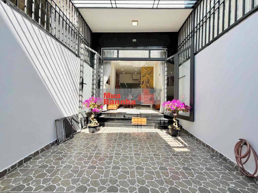 Lên sóng nhà siêu rộng 4x20m đúc 3 lầu