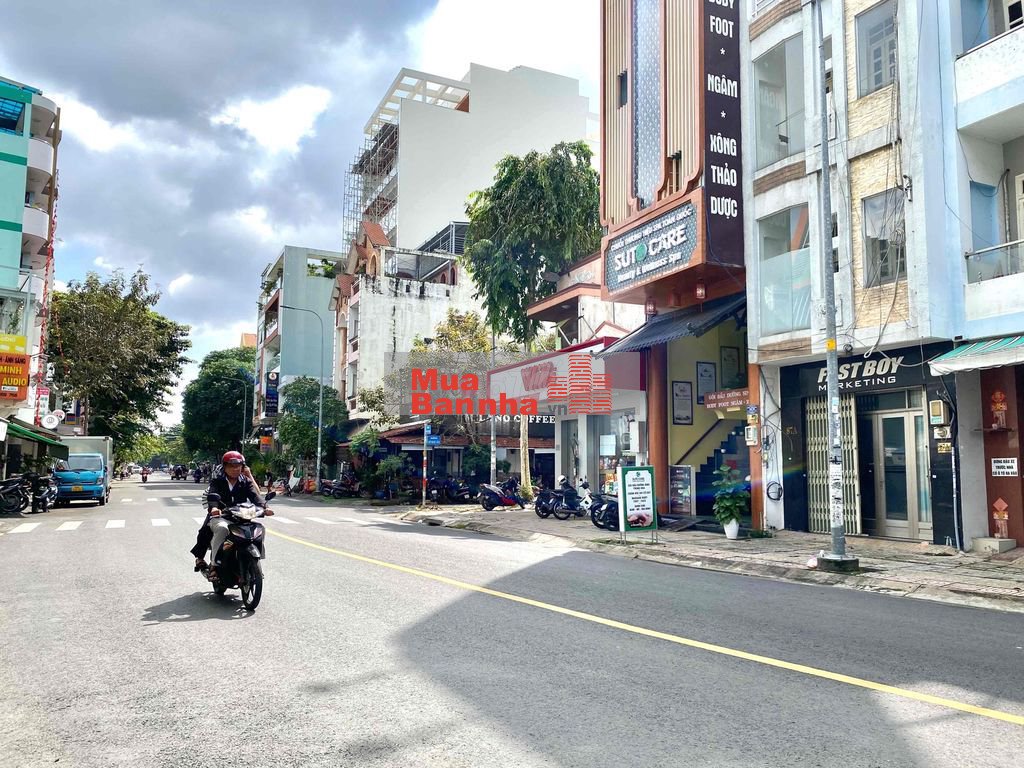 Bán nhà mặt tiền Trần Hưng Đạo,P. Tân Sơn Nhì, 4 tầng,72m2,giá 14,8 tỷ