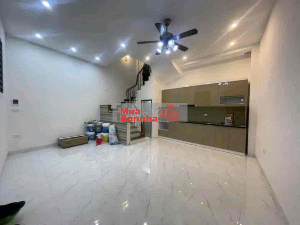 Quan nhân nhà đẹp ở ngay, lô góc, ngõ thẳng, 4PN thoáng sáng, 38m2x5T