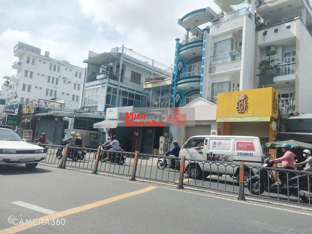 MẶT TIỀN PHAN VĂN TRỊ 5X24M VUÔNG VỨC HĐ THUÊ 50 TR/TH GIÁ CHỈ 17.5 TỶ