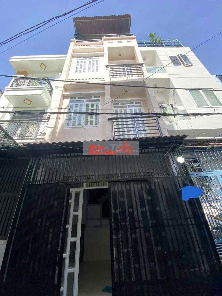 HOT bán nhà NGỘP giá 4TY5 + 42m2, ngay trung tâm Q3 SG, HXH, lh ngay