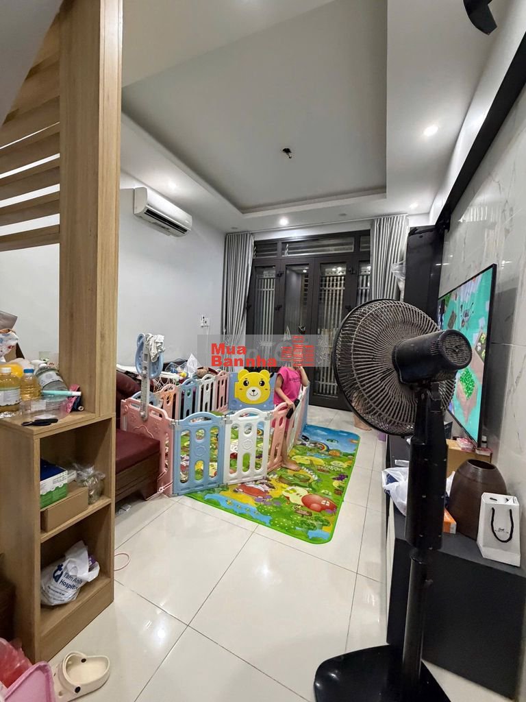 Nhà 36m2 4 Ngủ - Ngõ Ô Tô tránh xe máy – Full Nội Thất – Thạch Bàn, LB