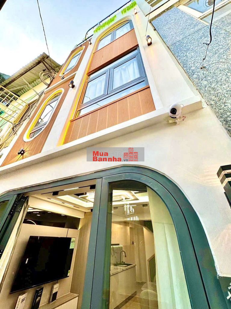 Bán nhà mới full nội thất 4 Tầng CMT8 -P.Nhiêu Lộc-Q3