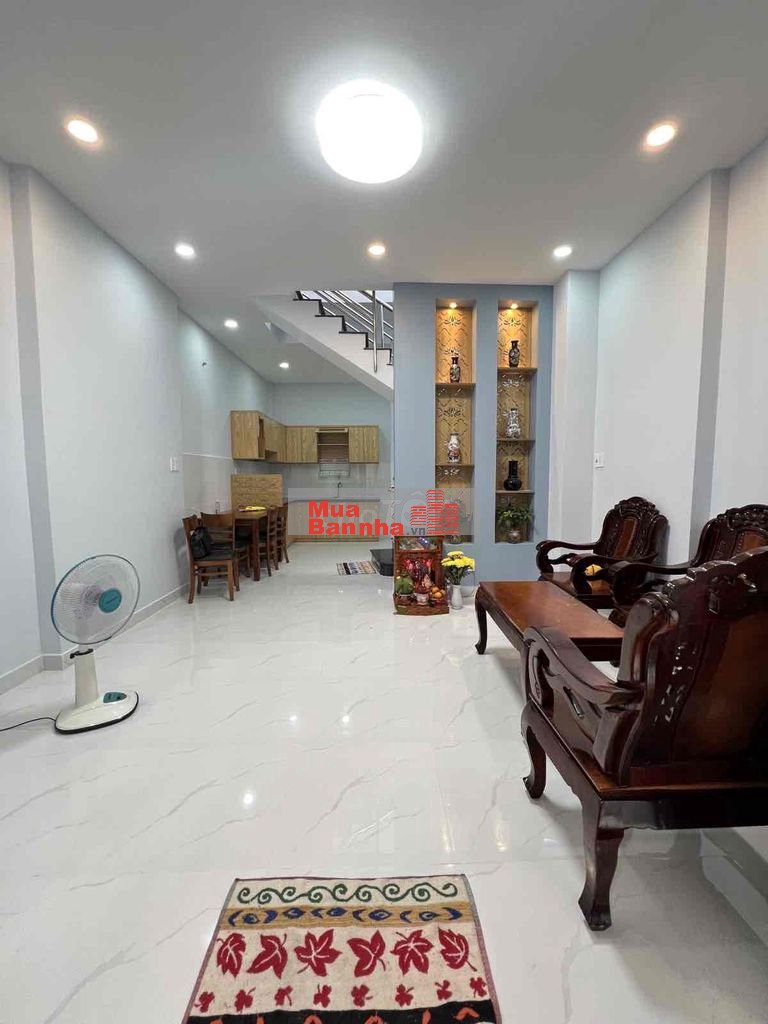 Bán Nhà Tân Sơn Nhì, 2 Tầng BTCT, 43m2, 4.5 Tỷ