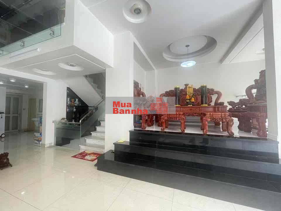 Biệt thự khu ao sen- Tên lửa 10x20m có hầm 3.5 tấm sát Aeon BT