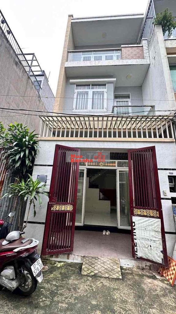 nhà 3 tầng sát chợ đầu mối thủ đức. hẻm xe tải. bình chiểu. khu dân cư