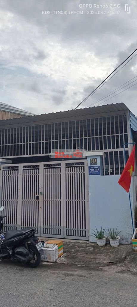 Cần bán gấp nhà mặt tiền đường P .ĐHT 42 .Q12 DT .5,8x26 sầm uất