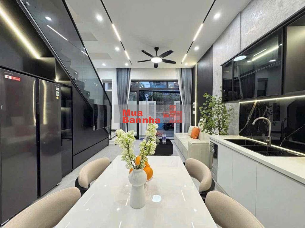 NHÀ 2.5 TẦNG HIỆN ĐẠI ĐẸP FULL NỘI THẤT TÂY THUÊ