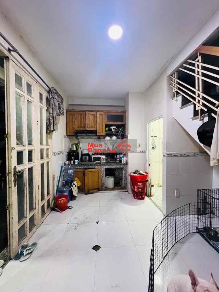 Nhà hẻm 1 sẹt Trần Xuân Soạn Q7 gần Q8- Nhỉnh 2 tỷ - SHR - vay bank