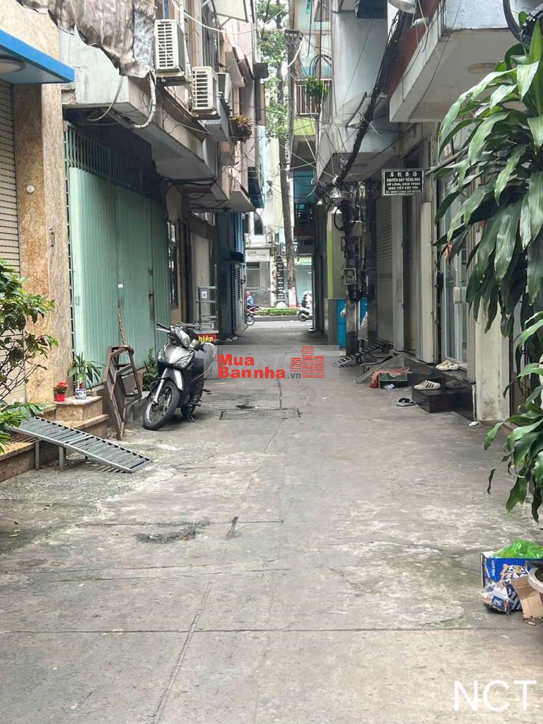 Bán nhà Nguyễn Chí Thanh Q10 hẻm xe hơi, 1 trệt 2 lầu giá 3.38 tỷ