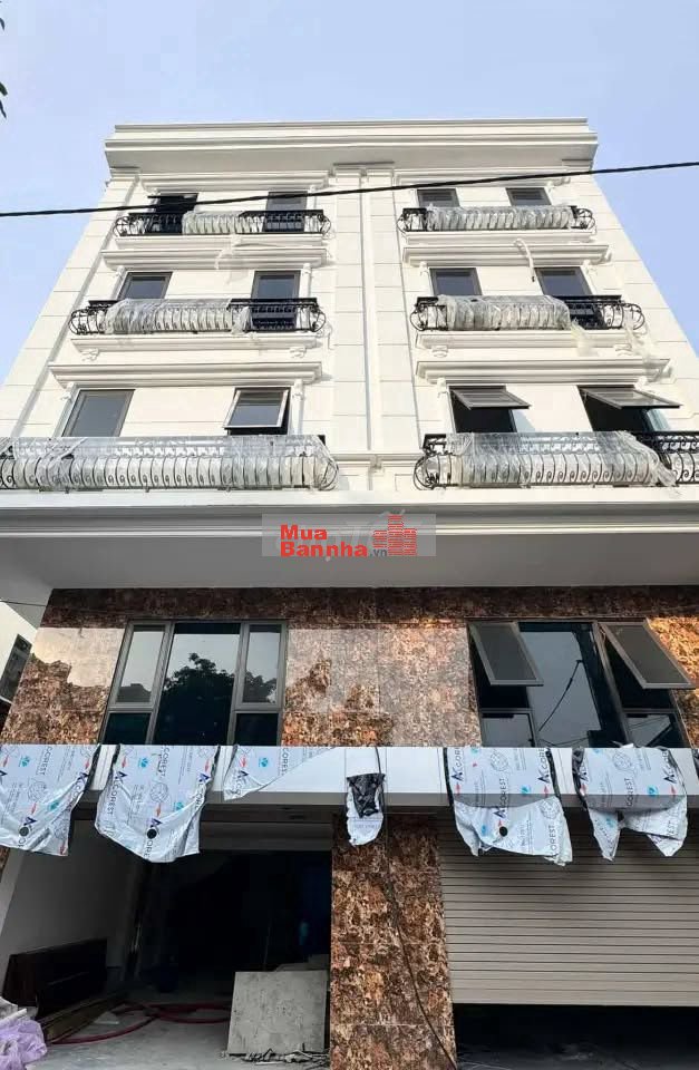 siêu vip nhà đôi nhỉnh hơn 10 một tí