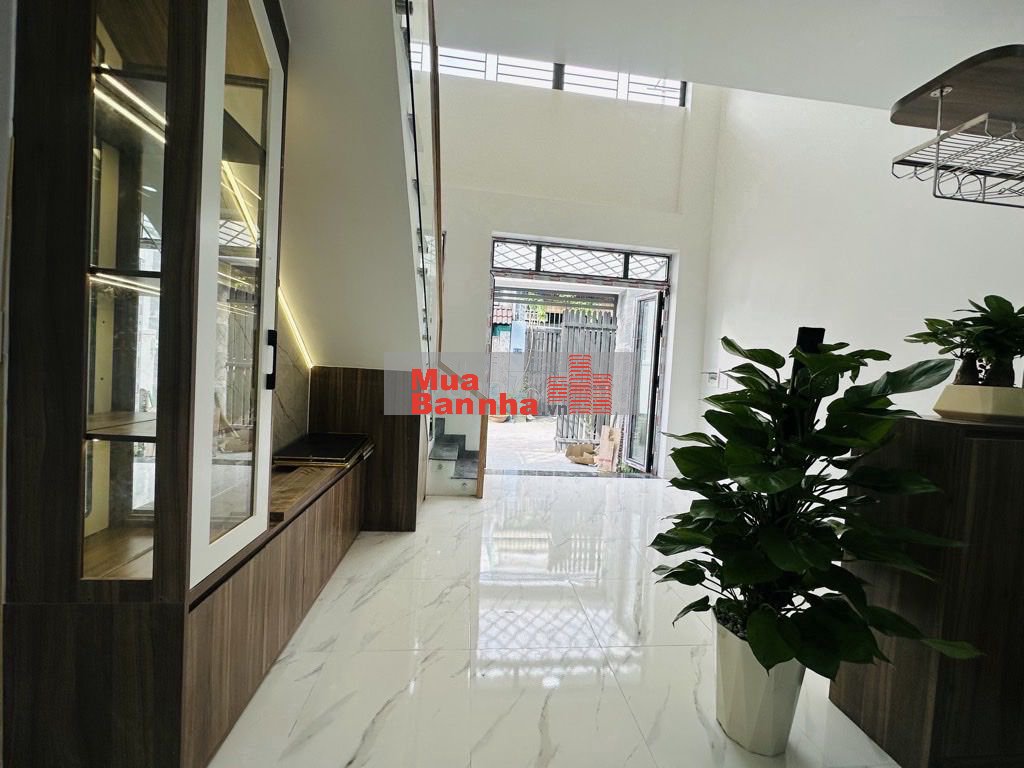 Gấp bán nhà gần Lã Xuân Oai, (160) hẻm oto, 55m2, giá chỉ 5 tỷ hơn