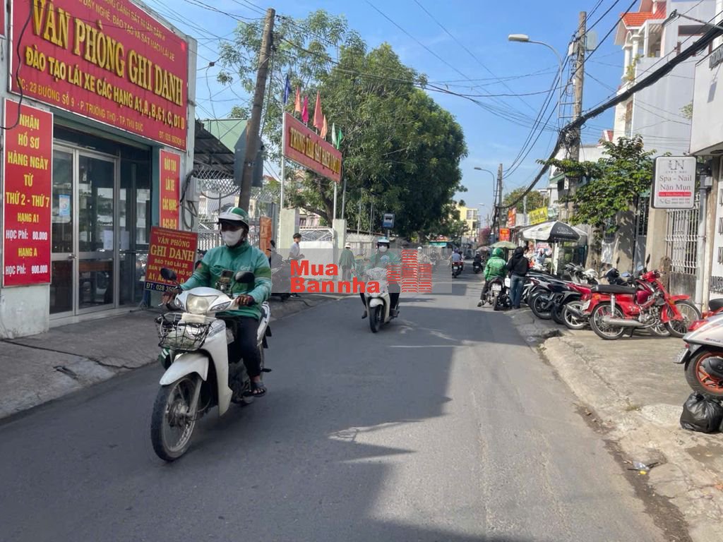 TRƯỜNG THỌ: BÁN ĐẤT TẶNG NHÀ CẤP 4 – XE HƠI TỚI CỬA – CHỈ ~70TR/M²