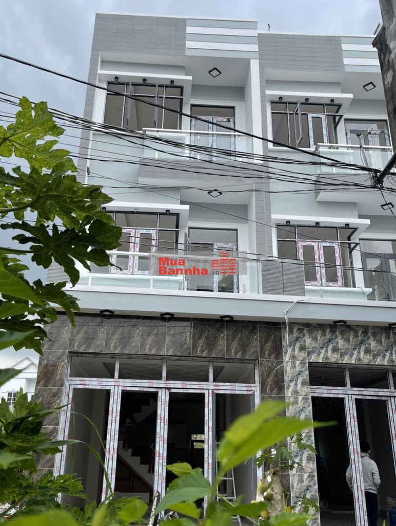 NHÀ PHỐ MỚI XÂY DTSD 150M2 CHỈ 2T580-LÊ VĂN LƯƠNG NỐI DÀI LONG HẬU