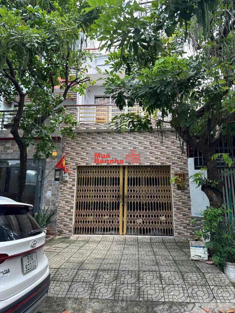 Nhà hẻm Tân Sơn Nhì 16m, ngay công viên, 4 tầng nhà đẹp