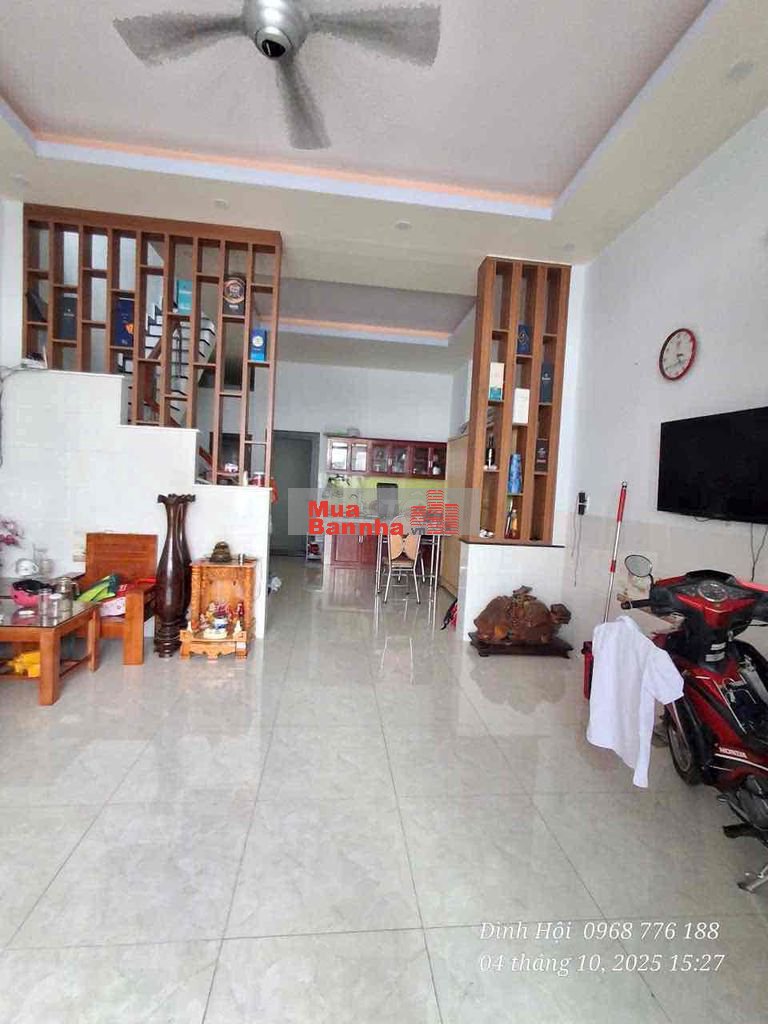 bán nhà đường thông,gần chợ dĩ an phường dĩ an