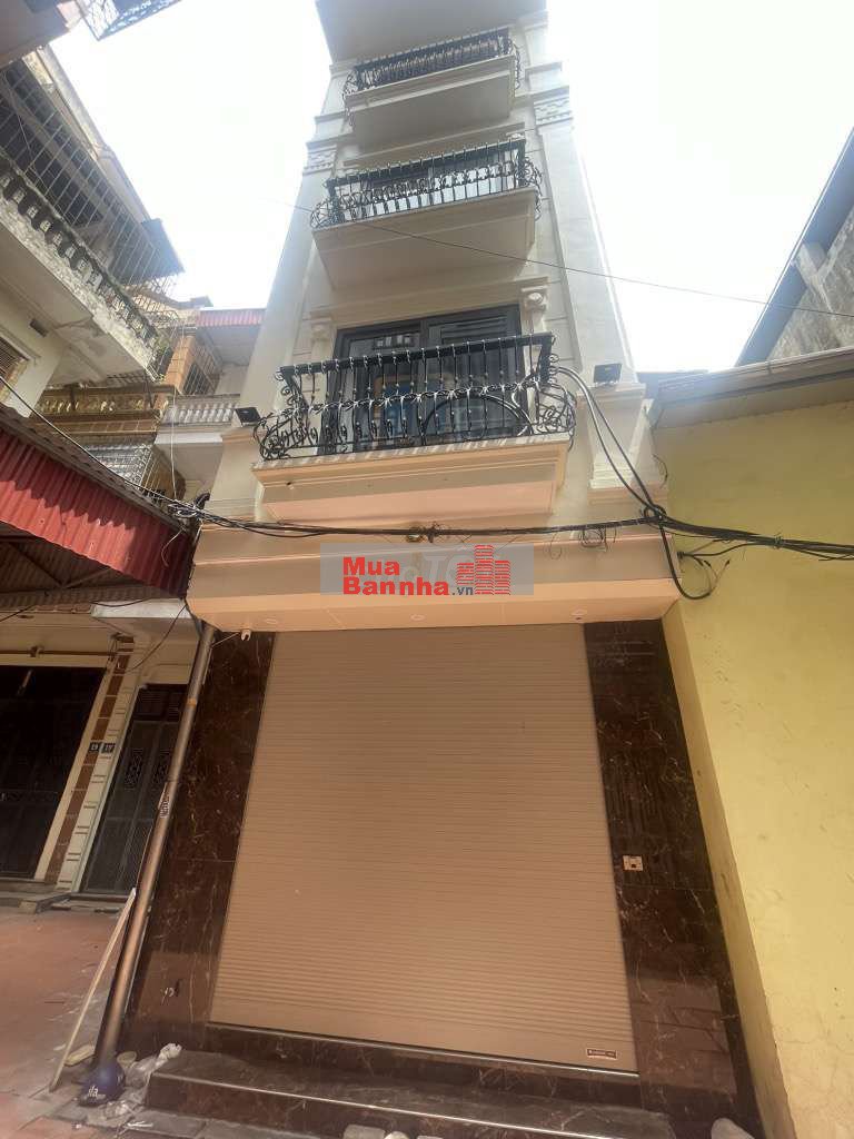 Bán nhà dân xây Ngọc Lâm, gần Phố, DT 58m2, 4 tầng, giá chỉ 12 tỷ