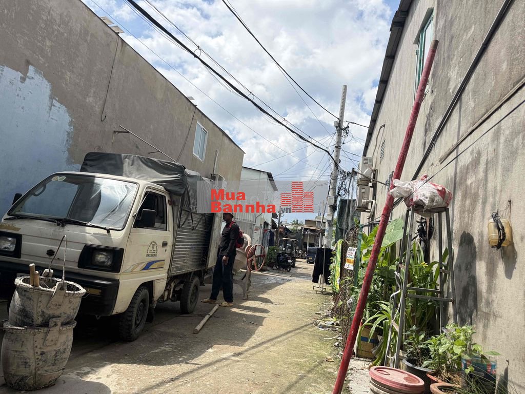 NHÀ HXH 64M2 BTCT KDC VIP VĨNH LỘC 1’ RA CÔNG VIÊN- 10’ ĐI AEONMALL -