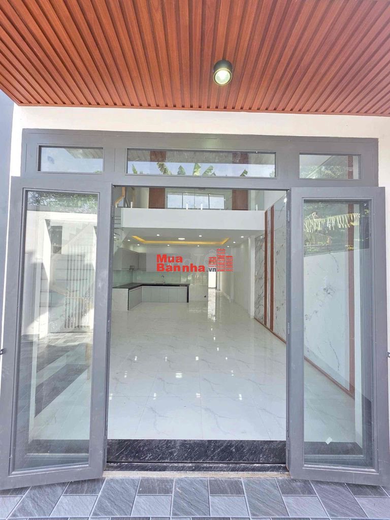 BÁN GẤP NHÀ TRỆT LỬNG ĐÚC KIÊN CỐ SÂN ÔTÔ GẦN CÂY XĂNG ĐỨC HƯNG