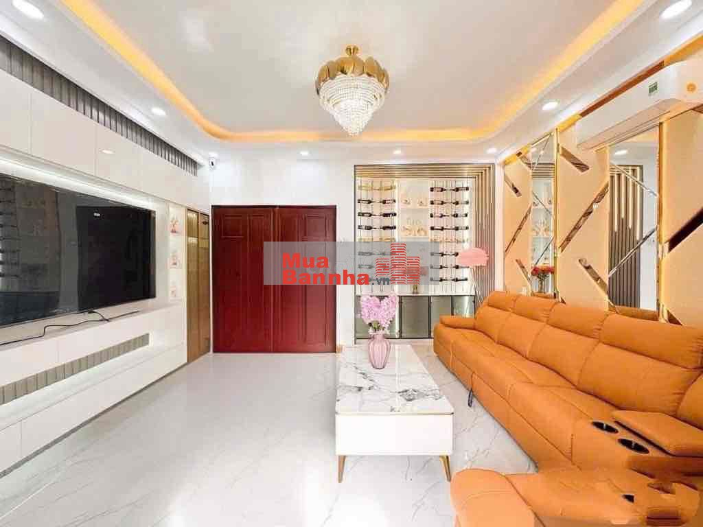 NHÀ MẶT TIỀN ĐƯỜNG KINH DOANH - GẦN CHỢ - TRUNG TÂM QUẬN 7