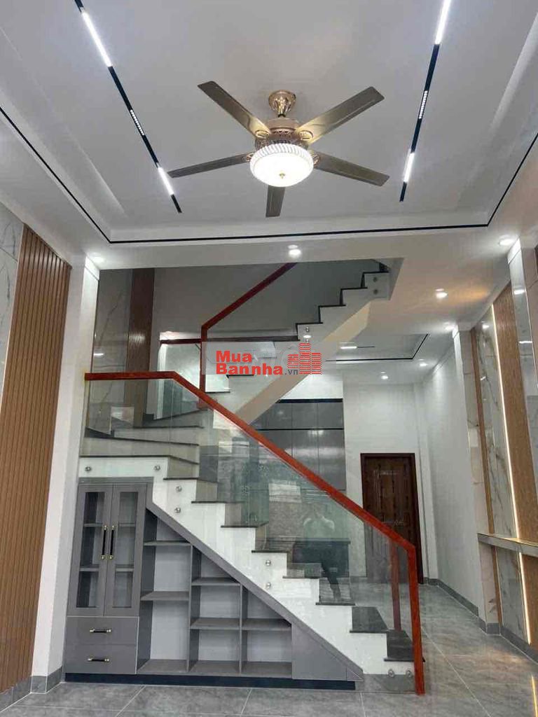 BÁN NHÀ MỚI XÂY 1 TRỆT 1 LẦU GẦN UBND PHƯỜNG TÂN VẠN