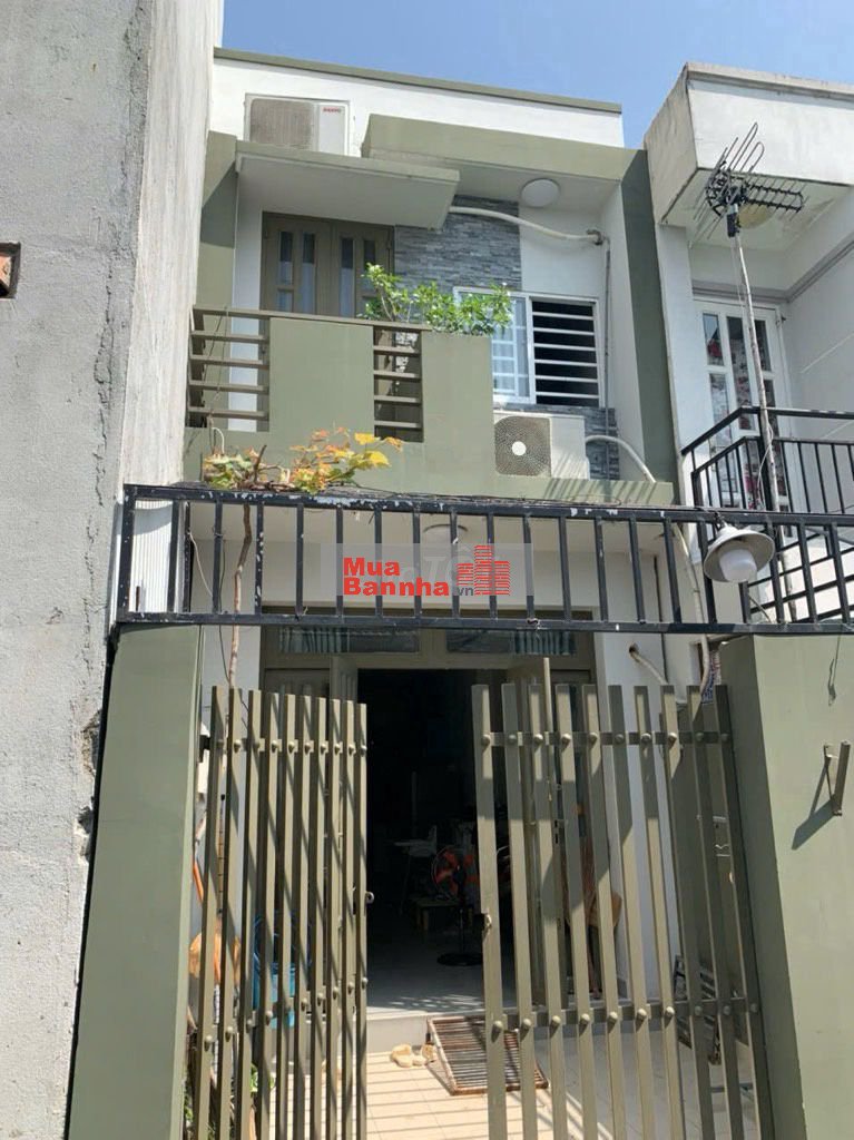 Nhà Đẹp 4m x 10m hai tầng đường Lê Văn Lương Nhà Bè, SHR. Hẻm sạch sẽ.