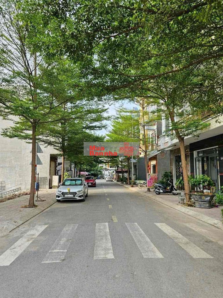 Nhà Phố đả hoàn công KDC PHT 8