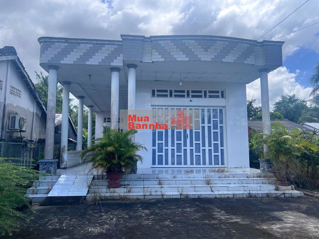 Nhà mặt tiền - 800m2 - 3PN - Gần đường tỉnh 922, Quốc lộ 91B