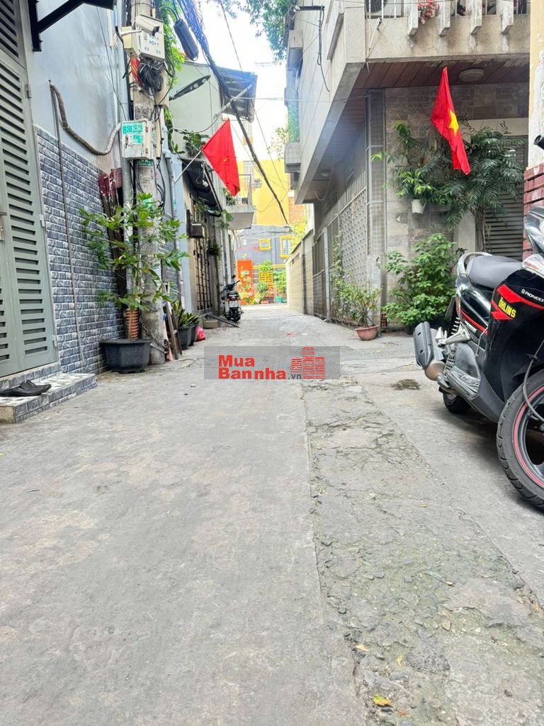 Lô Góc 2 MT Lý Chính Thắng. (3.25m x 10m, nở hậu). 5 Tầng. Giá 7.5 Tỷ