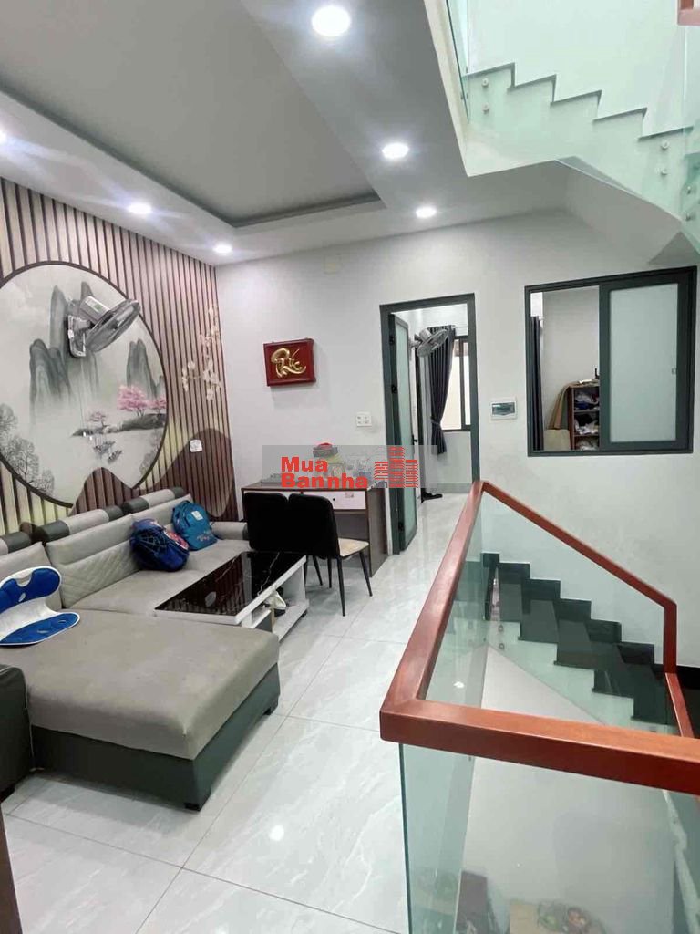 NHÀ 3 LẦU,  (5x18.5), PHÒNG NGỦ TRỆT, HOÀN CÔNG, HẺM 6M, CHỈ 3 ĐỒNG