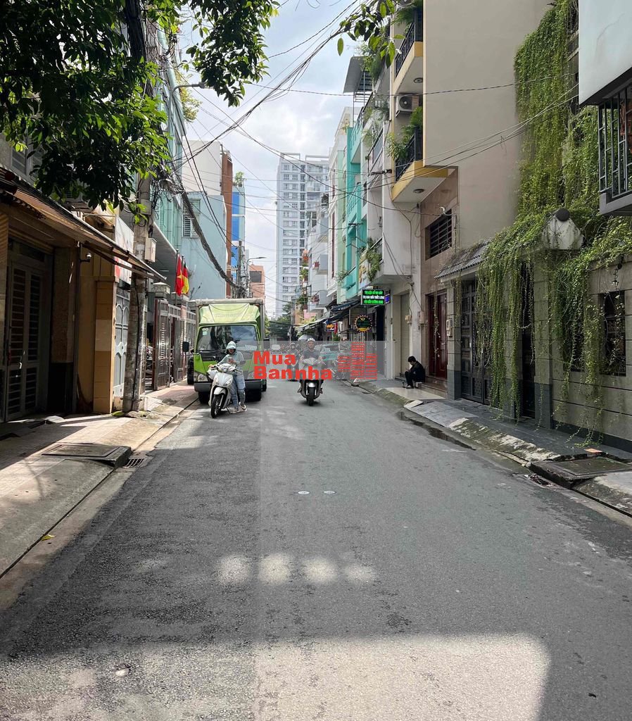 Bán nhà hxh Đồng Xoài- 5,6x18m. 1T1L chỉ 12,8 tỷ