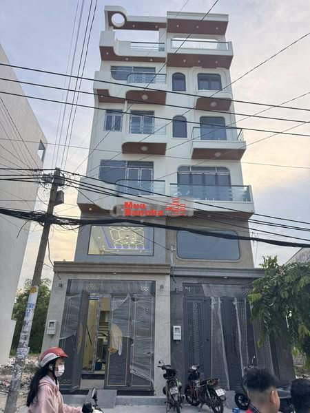 Nhà 6 tầng mặt tiền đường Trương Phước Phan