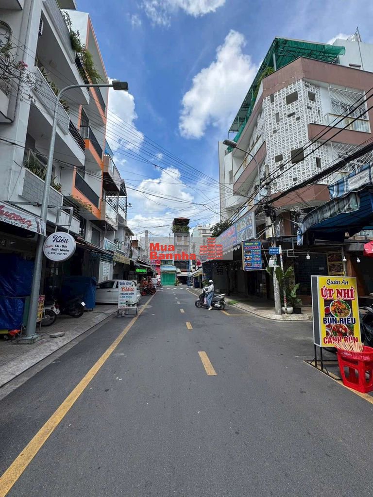 Bán nhà mặt tiền ngay khu Ẩm Thực Nguyễn Nhữ Lãm