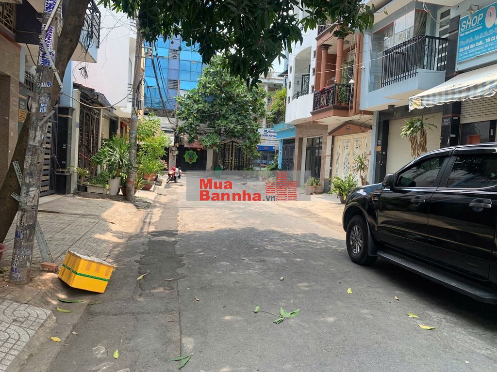 HXH 10m Quang trung 4x17m 1T3L giá tốt 9.5 tỷ TL