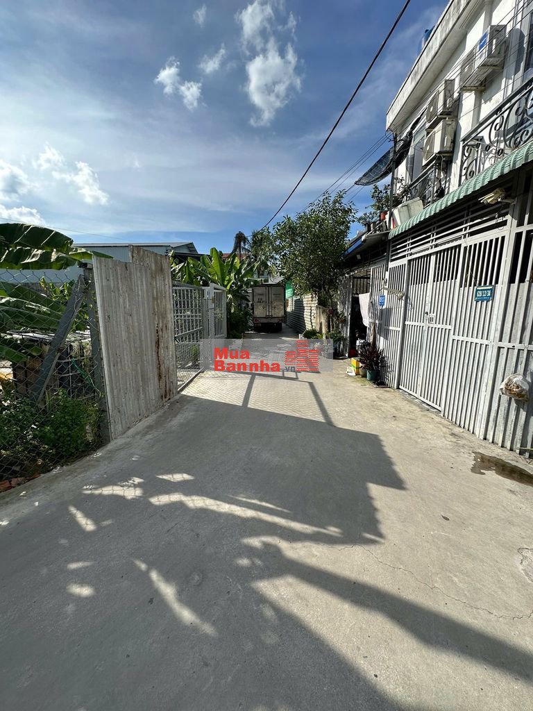 Chính chủ bán nhà đang ở Phường Thạnh Lộc gần cao đẳng điện lực