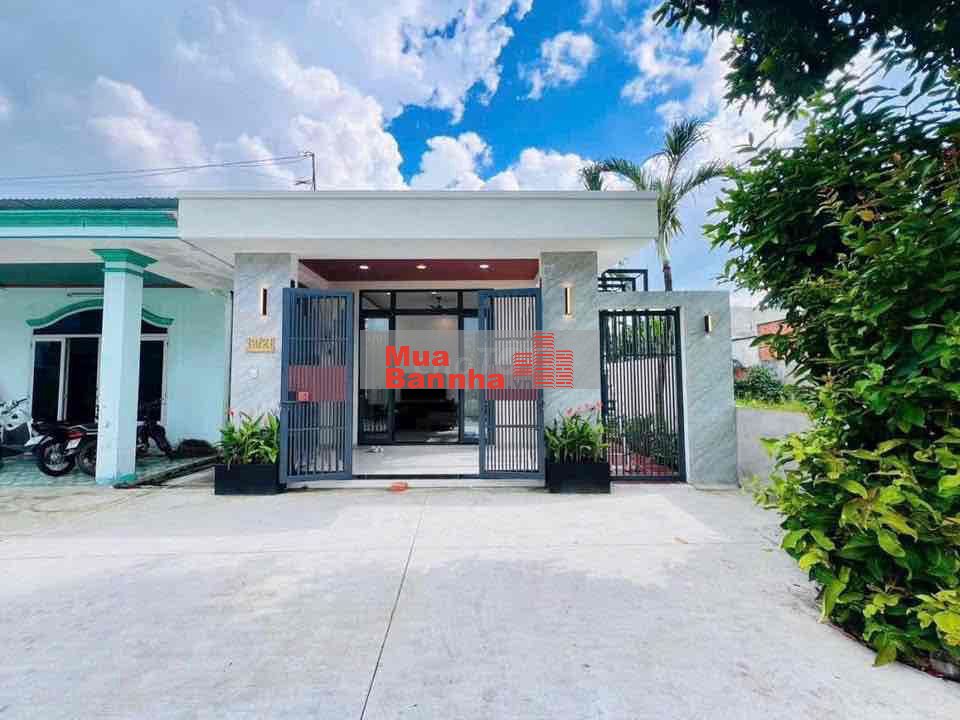 Siêu Phẩm Nhà vườn 7,2 x 24. gần Thị trấn Hóc Môn . hẻm xe hơi