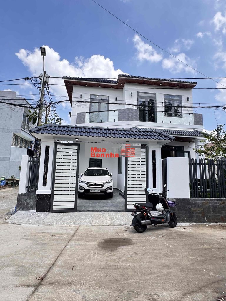 Bán Biệt Thự 10 x 14 Sổ Hồng Riêng 1 Lầu 3 PN , 1 P Thờ Và Sân Xe Hoi