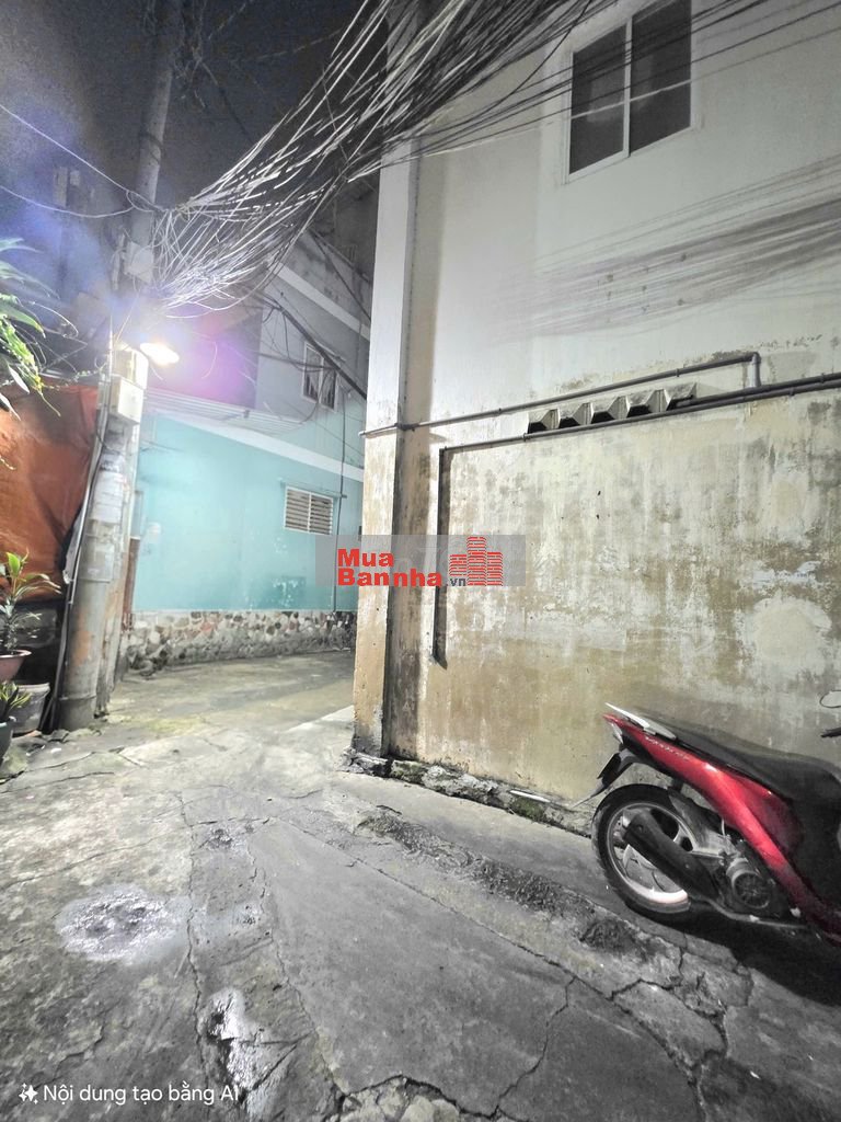 Hẻm 3m, 2 căn ra Mặt tiền - Phan Xích Long Phú Nhuận - 35m2 ngang 5m.