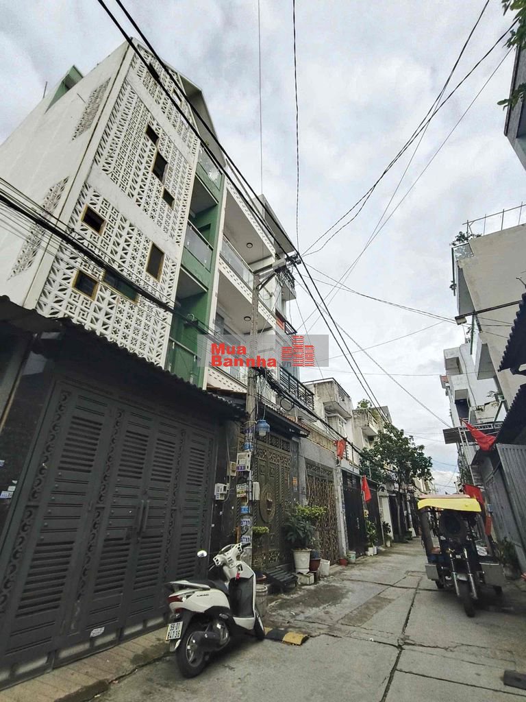 🔥🔥🔥GẤP BÁN DƯỚI GIÁ KHU VỰC – NHÀ 4 TẦNG BTCT – HẺM XE HƠI – GẦN CHỢ B