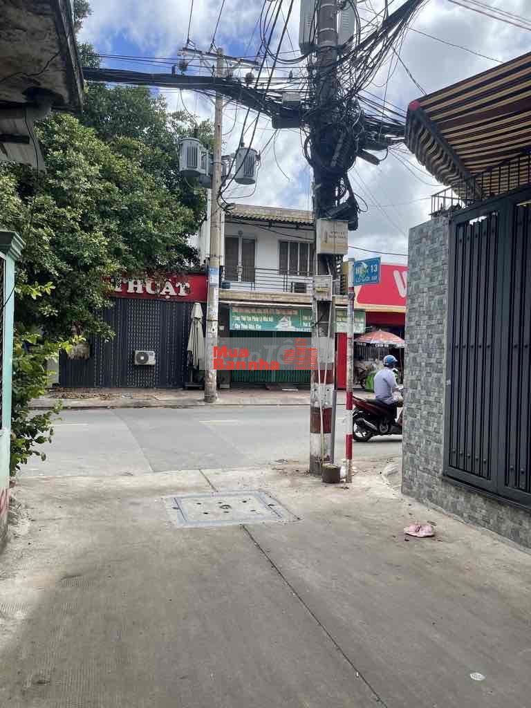 KHẨN CẤP BÁN NHANH HẺM XE HƠI GẦN LUỸ BÁN BÍCH-NHÀ SẴN 2TẦNG Ở NGAY