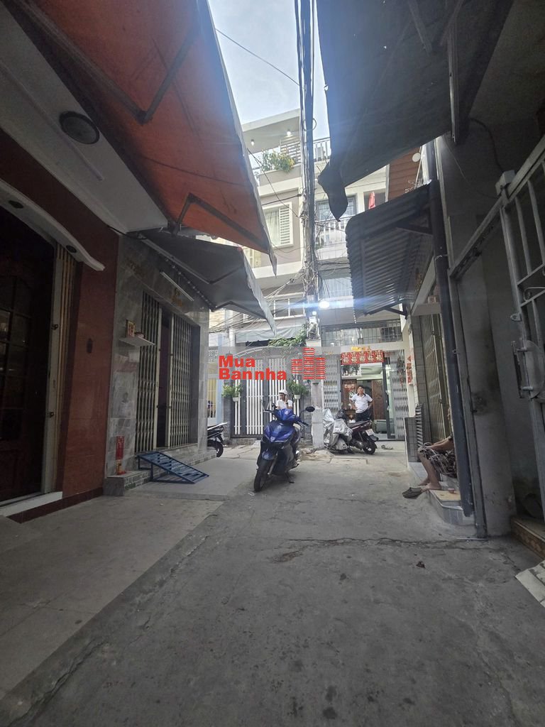 Cần bán Nhà 1 trệt 4 lâu ở ngày dường tùng thiện vương giá chỉ 4 t 550