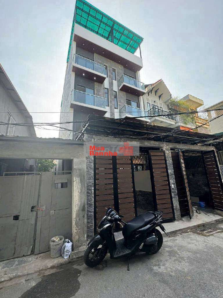 NHÀ PHỐ CHU HUY MÂN, LONG BIÊN, ÔTÔ 5 CHỖ ĐỖ CỬA, VÀO NHÀ ĐỀU ĐƯỢC