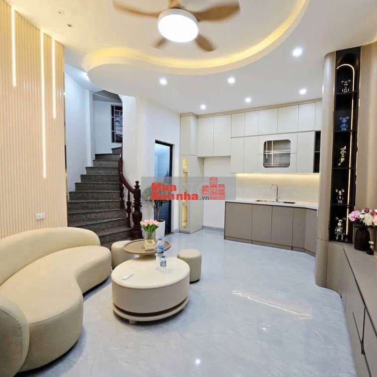 Nhà đẹp Đông Ngạc - 5 tầng, sát phố - Ô tô đỗ cổng.