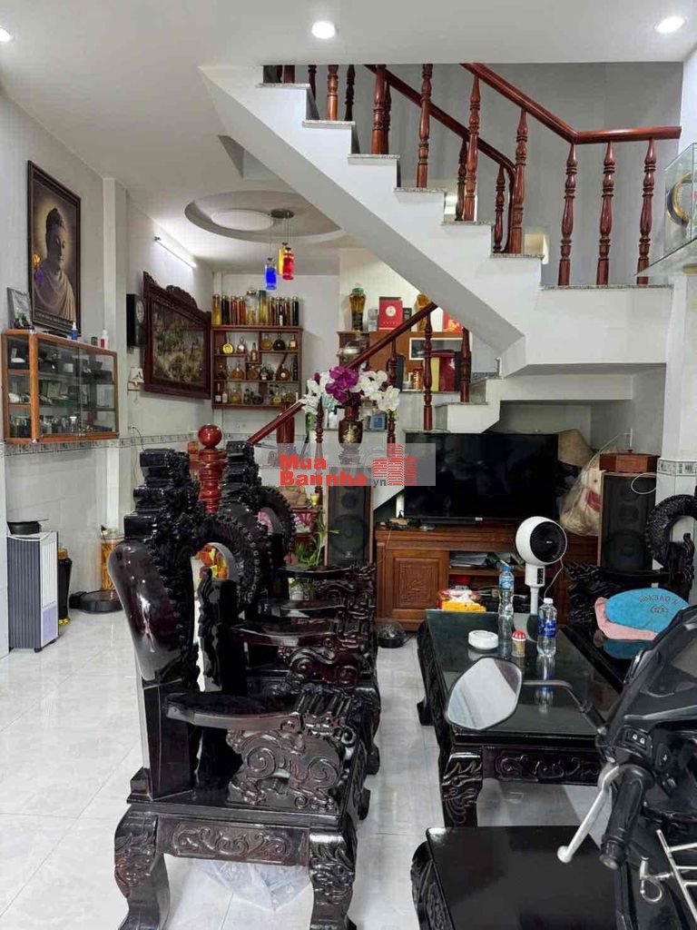 chủ gửi bán nhà gần trường học đồng đen mới xây lầu suốt hẻm 4m oto