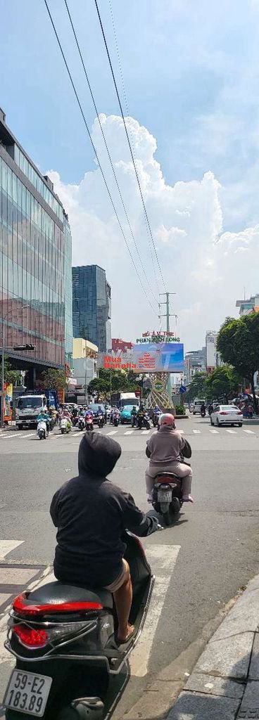 💥PHÚ NHUẬN💥 68M2 x 3 TẦNG ĐÚC
    🏆Chỉ 9️⃣,❌️ Tỷ - PHAN XÍCH LONG