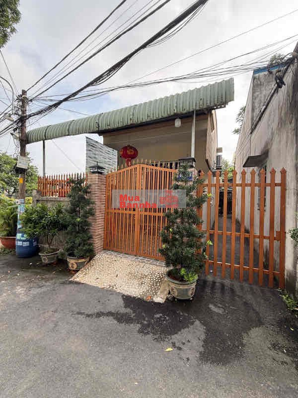 Nhà ngang 6,5m hẻm xe hơi tt Hiệp Phú gần chợ, trường học giá tốt