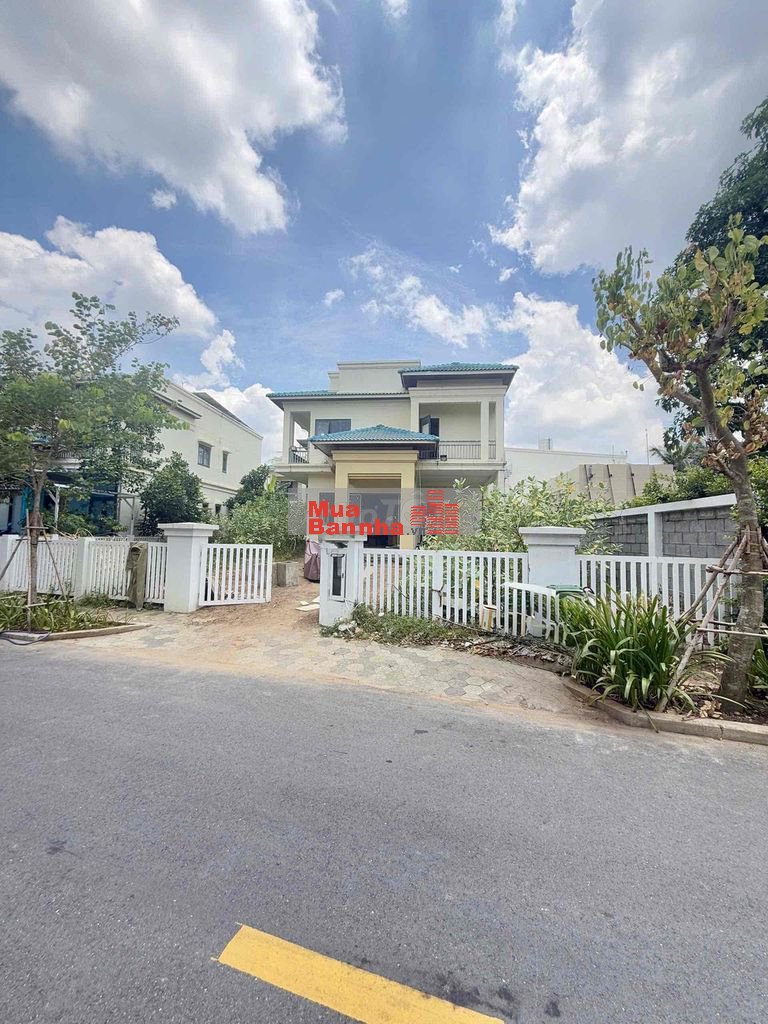 BÁN CĂN BIỆT THỰ ĐƠN LẬP SENTURIA VƯỜN LÀI AN PHÚ ĐÔNG