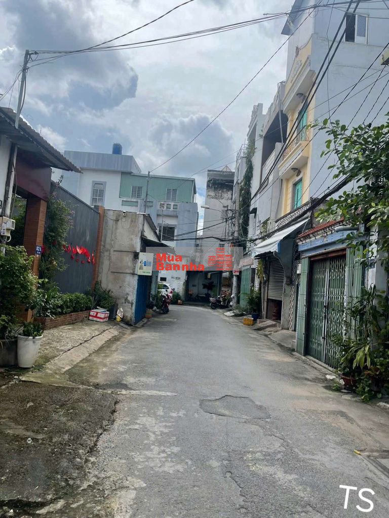 Nhà mặt tiền kinh doanh Tân Hương, gần chợ, 4x12.6m, 2MT, giá 6.2 tỷ