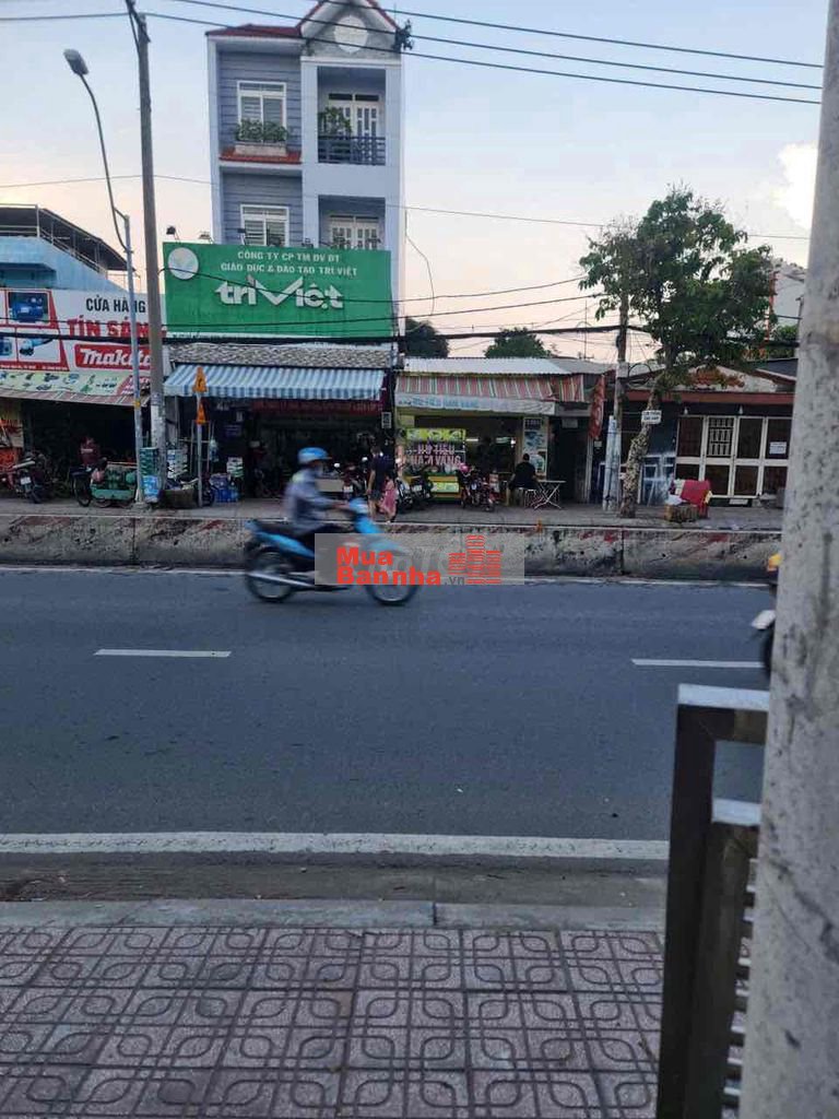 Cần Bán Gấp nhà mặt Tiền đường Huỳnh Tấn Phát , Xã Phú Xuân , 4x20